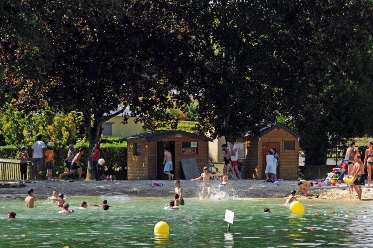 Camping Les Portes Du Perche Mamers Exterior foto