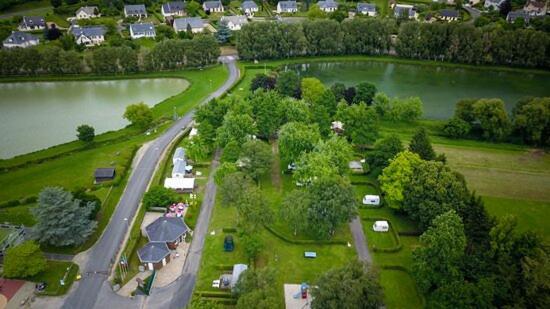 Camping Les Portes Du Perche Mamers Exterior foto